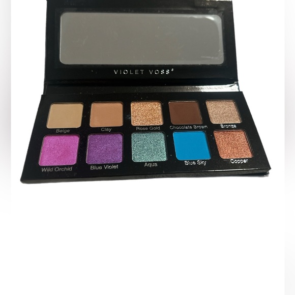 Violet Voss eyeshadow palette - Picture 2 of 2